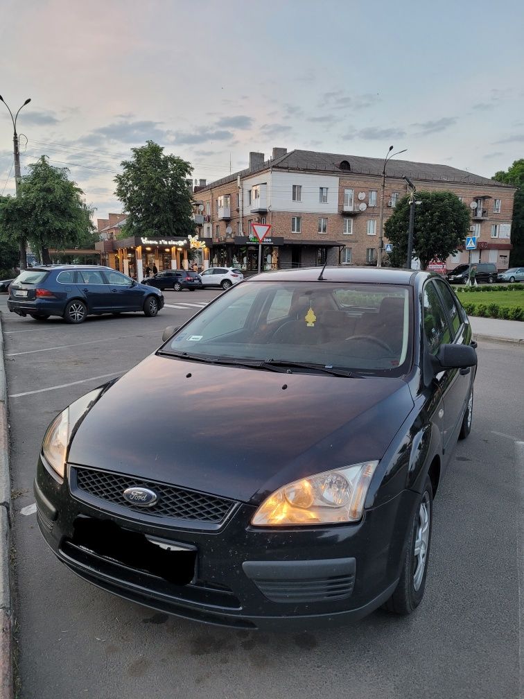 Ford Focus 2 2004-2010 форд фокус 2 двигун телевізор двері ляда бампер