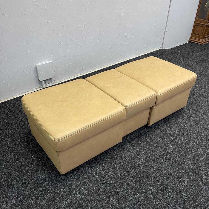 Шкіряний пуф Німеччина