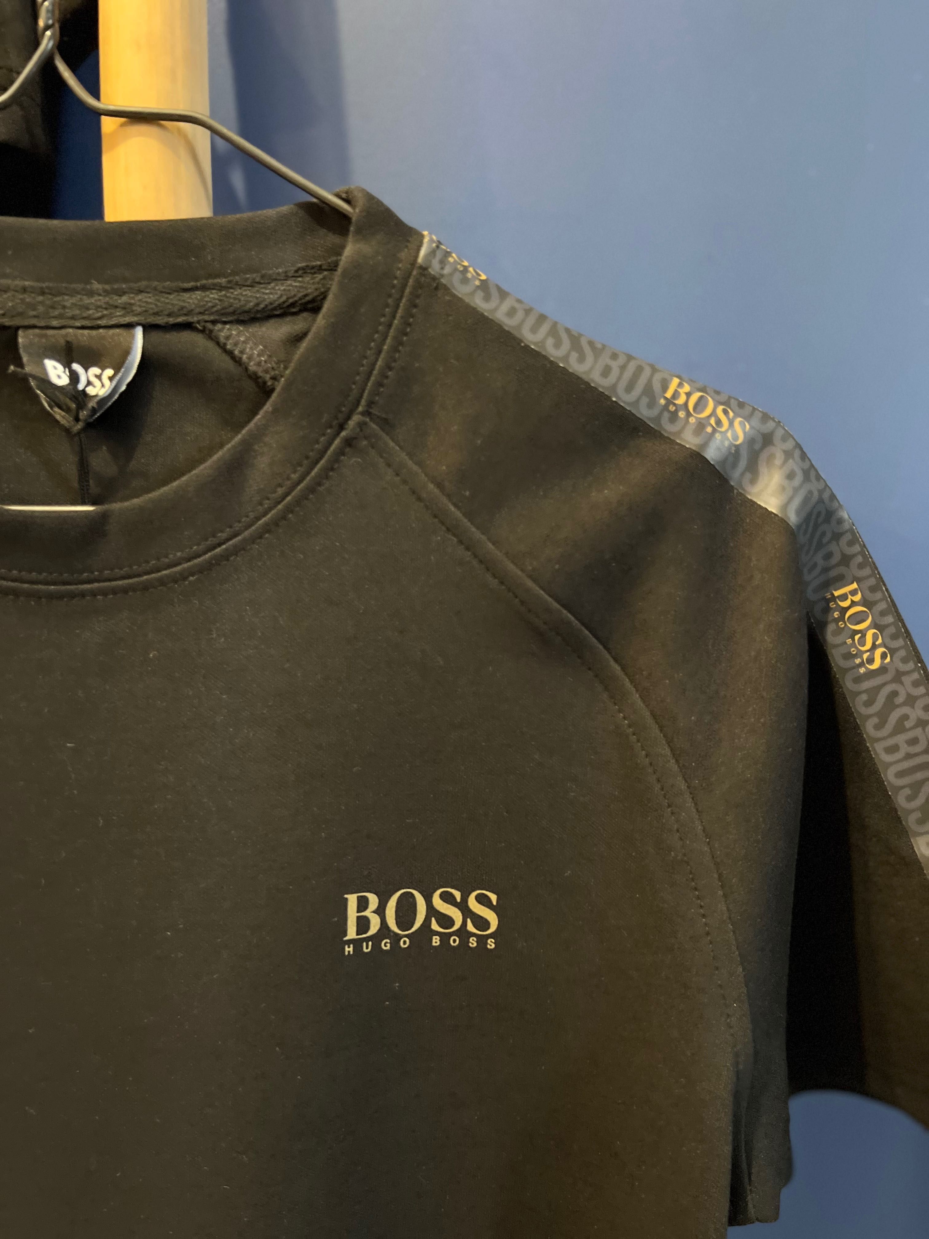 Стильний костюм Hugo Boss з шортами