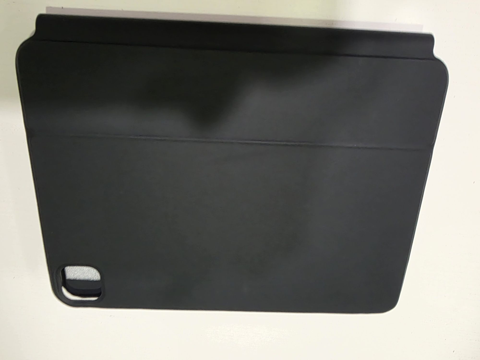 Capa Teclado iPad Pro 11 / Air 10.9 Logitech Slim
