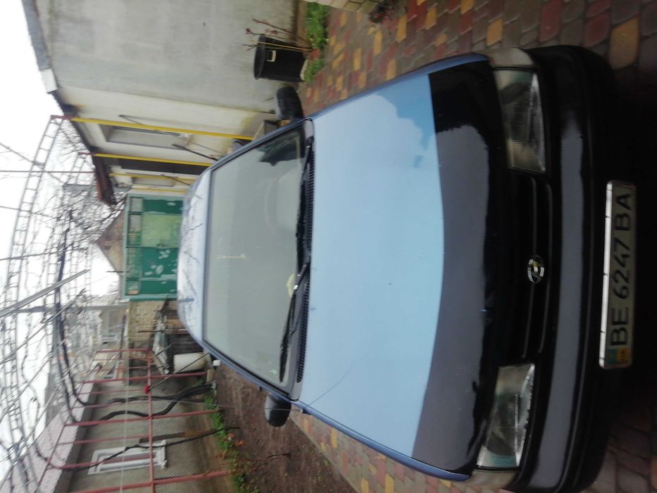 Продам автомобіль хундай поні