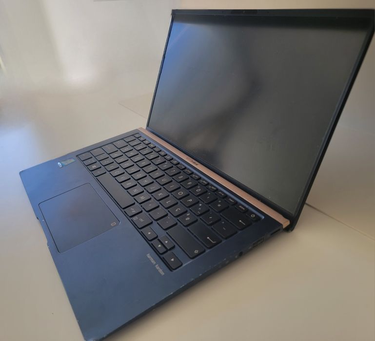 Portátil ASUS ZenBook 14 UX433F - Impecável