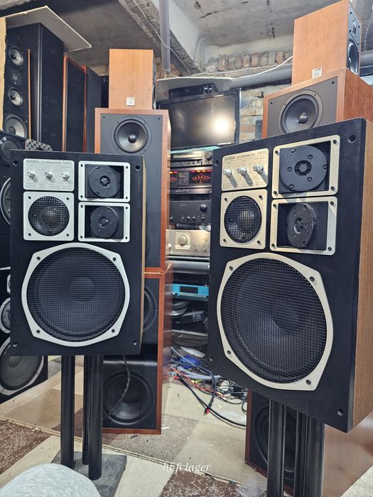 Saba professional 1300 немецкая акустика НЧ30см Закрытый ящик ШПОН Дуб