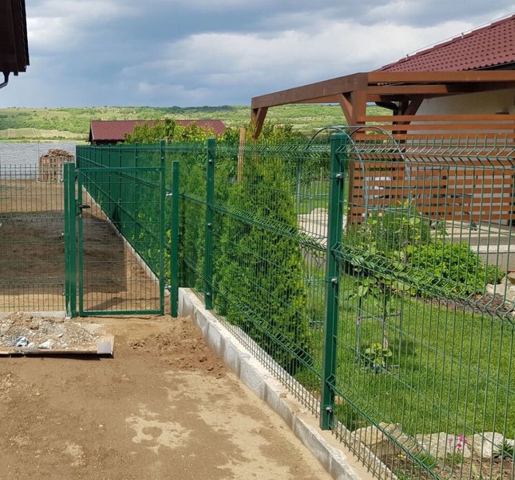 3 D сетка.Заборы из профнастила и бетонные заборы.Ворота и Калитки.