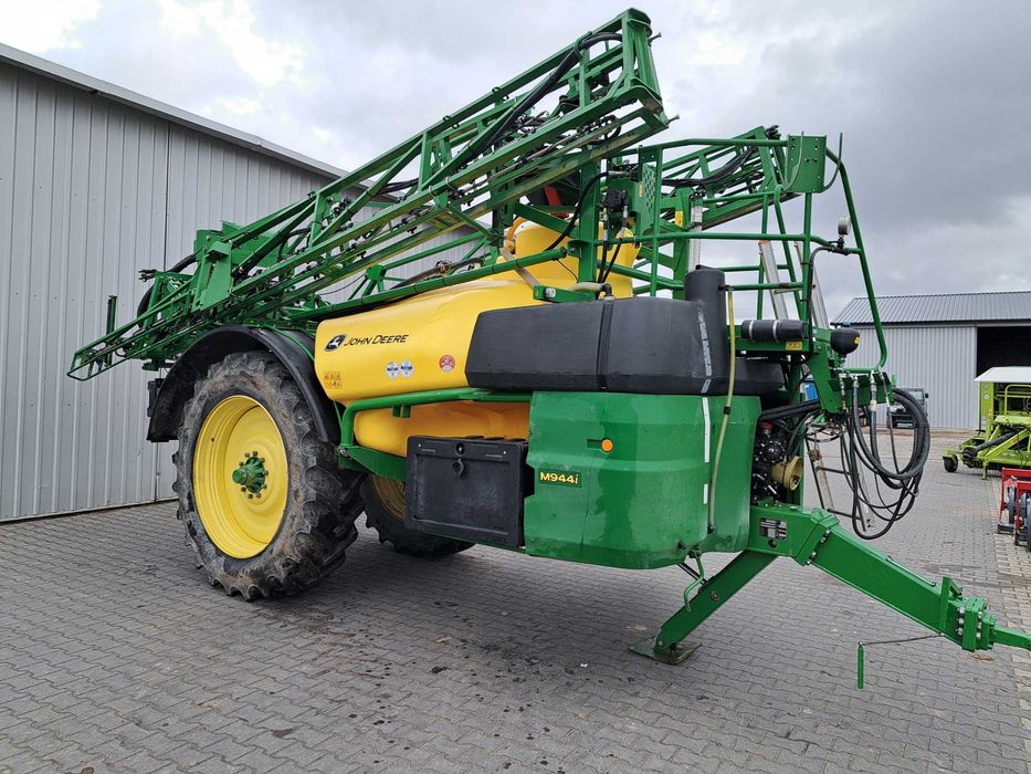 John Deere 944i opryskiwacz