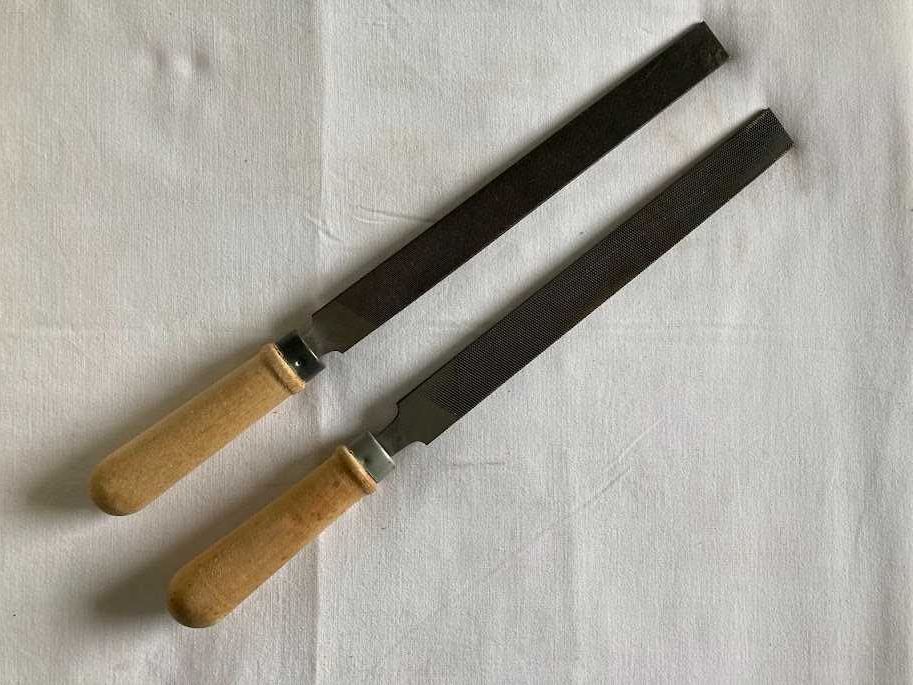 Pilnik ślusarski tarnik płaski do metalu 2 szt. długie duże 37 cm PRL