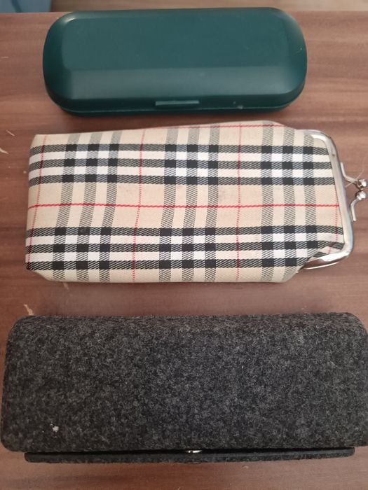 Футляры для очков