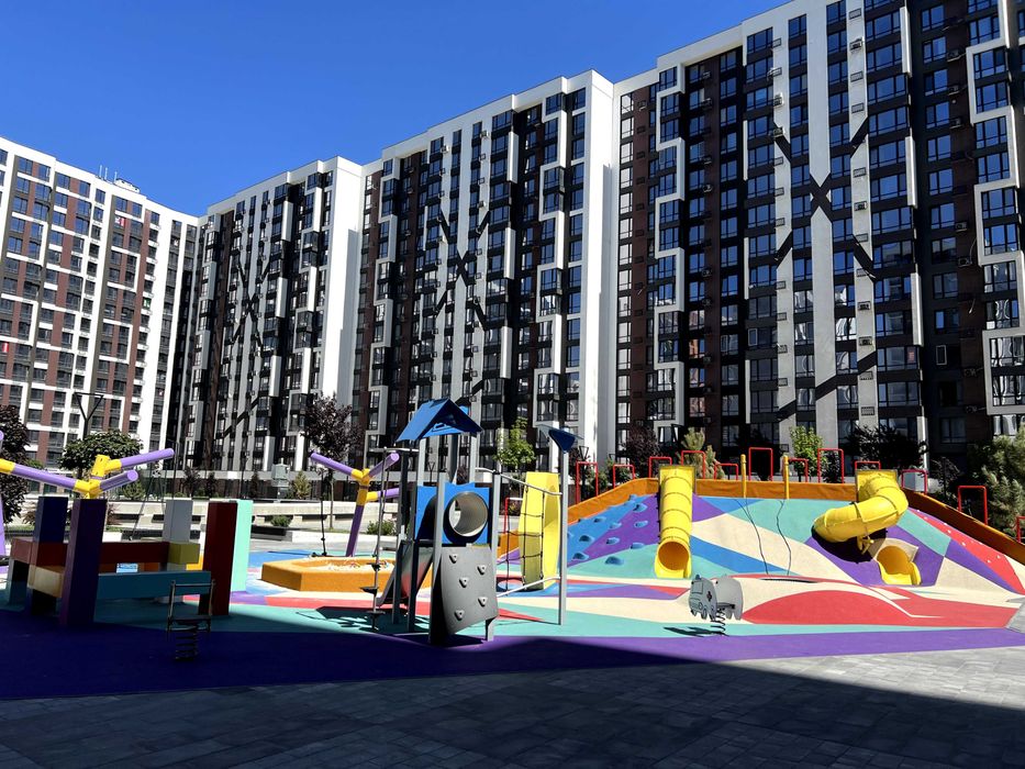 1 кімнатна квартира 44м2 ЖК Manhattan Lite з видом на озеро!