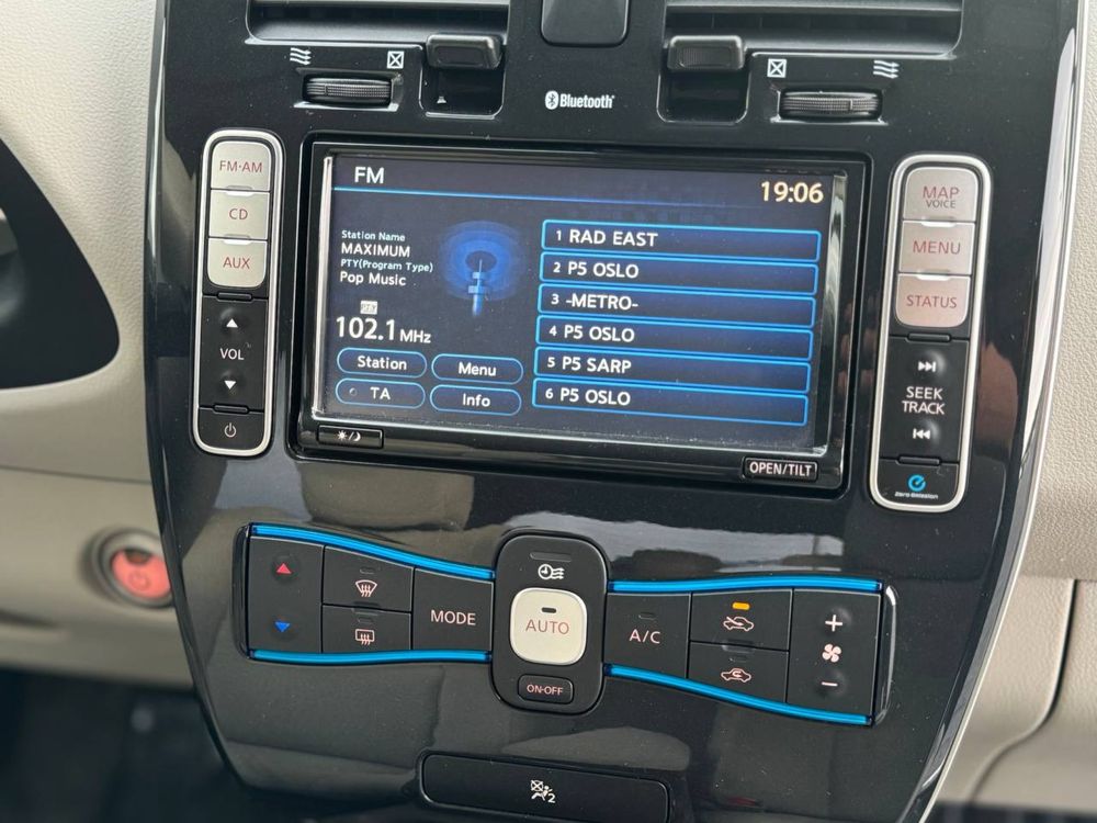 Nissan Leaf 24 kWh 2013 ElectroCar