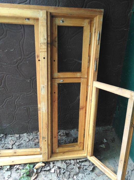 Окна деревянные, с рамой