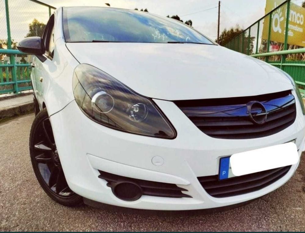 Opel corsa 1.3 black edition
