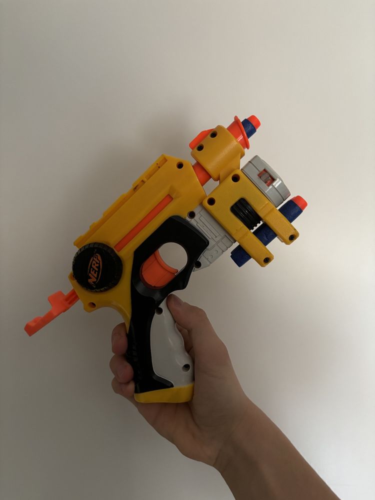 Nerf pistolet zabawkowy