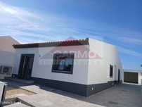Moradia Térrea NOVA T3 - 2025 (Oferta de Escritura!)
