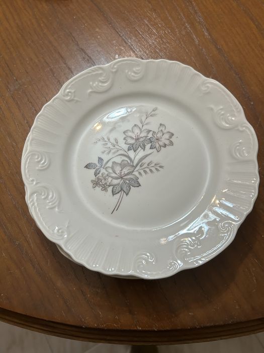 Terrina Vista Alegre + Terrina e Conjunto de refeição Vista Alegre