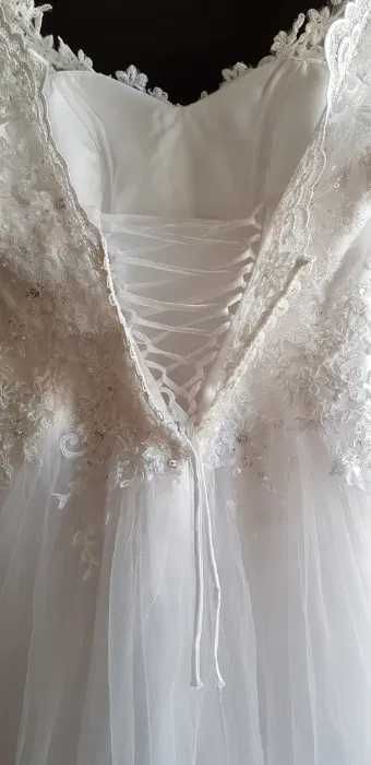 Suknia ślubna biała z miękkim gorsetem regulowanym 36-40
