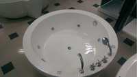 Продам гидромассажную ванну Appollo AT-0950, в отличном состоянии.