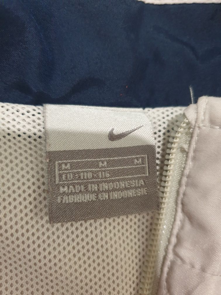 Kurtka cienka Nike 110/116