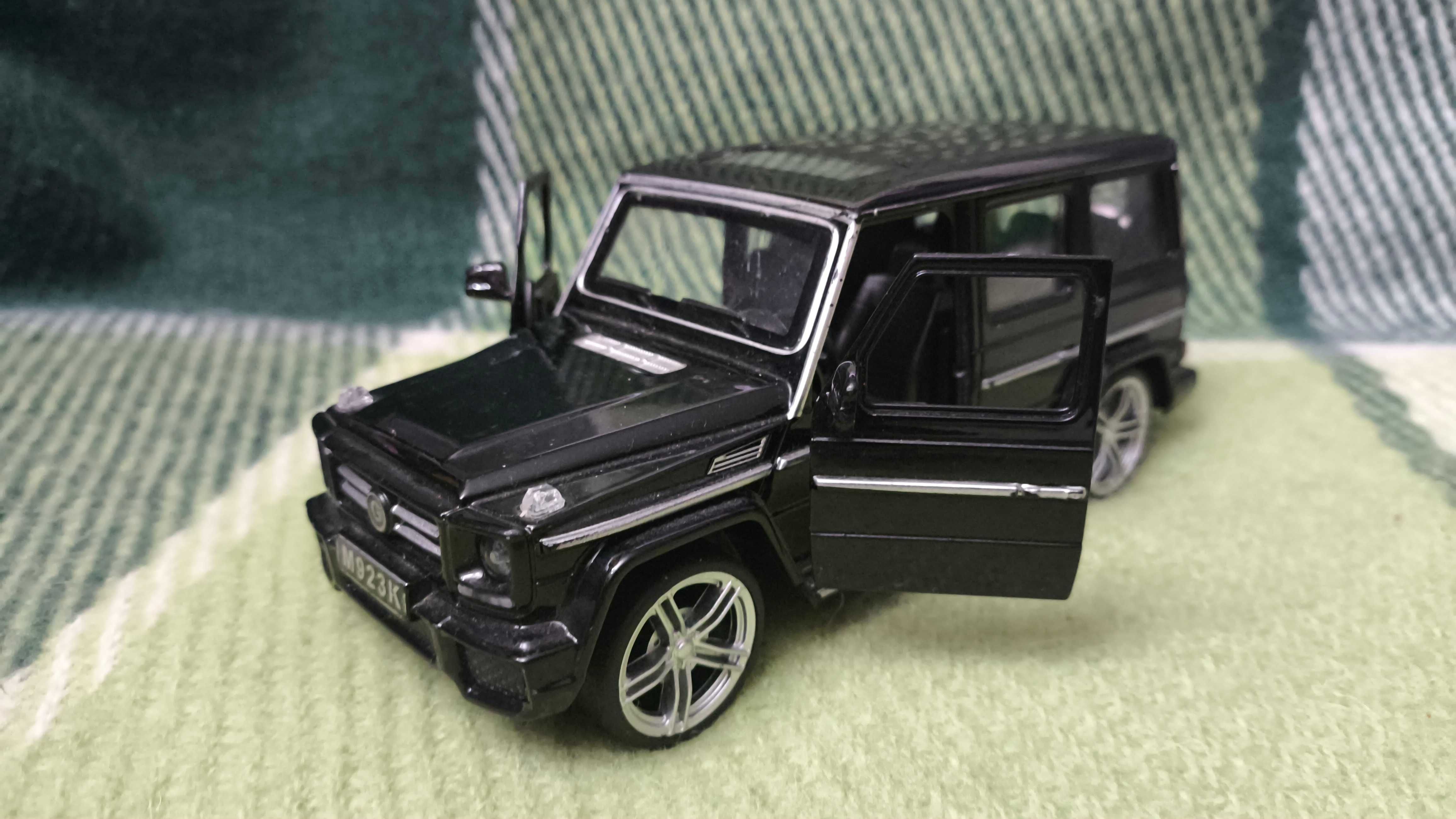 Машинка Mercedes-Benz G-class 1.24 XLG