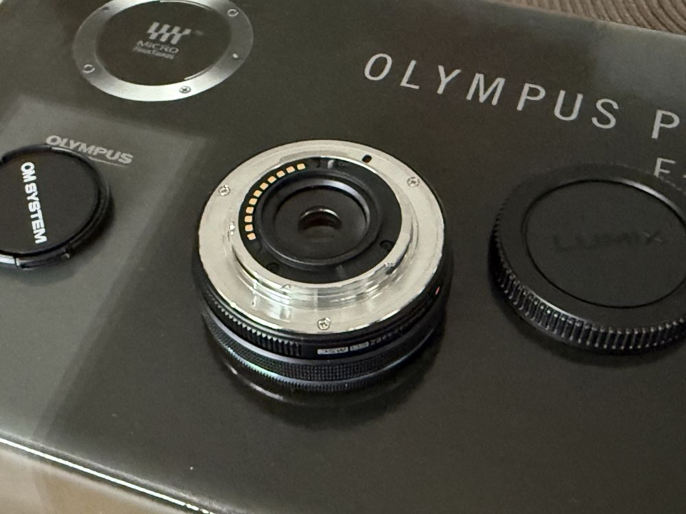Obiektyw Olympus om-systems m.zuiko 14-42 pancake