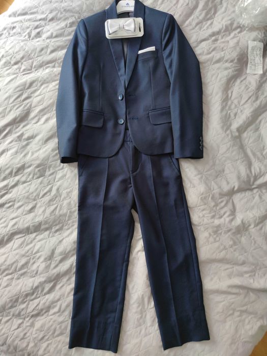 Garnitur marki Stan dar 128 ale jak 134 granatowy