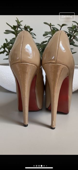 Szpilki platforma nude/bez BEBO 36