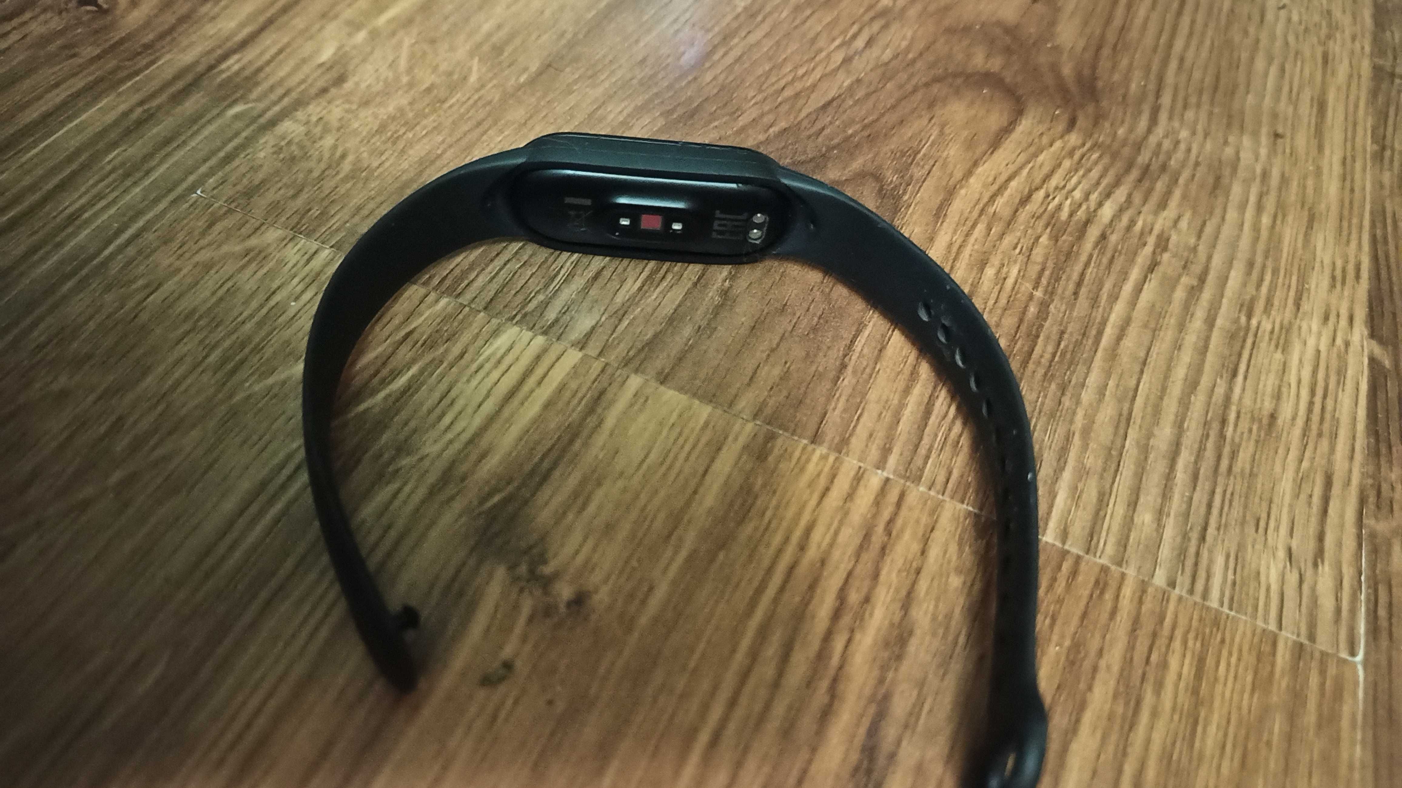 Фітнес-браслет Xiaomi Mi Band 4 Фітнес-трекер М4
