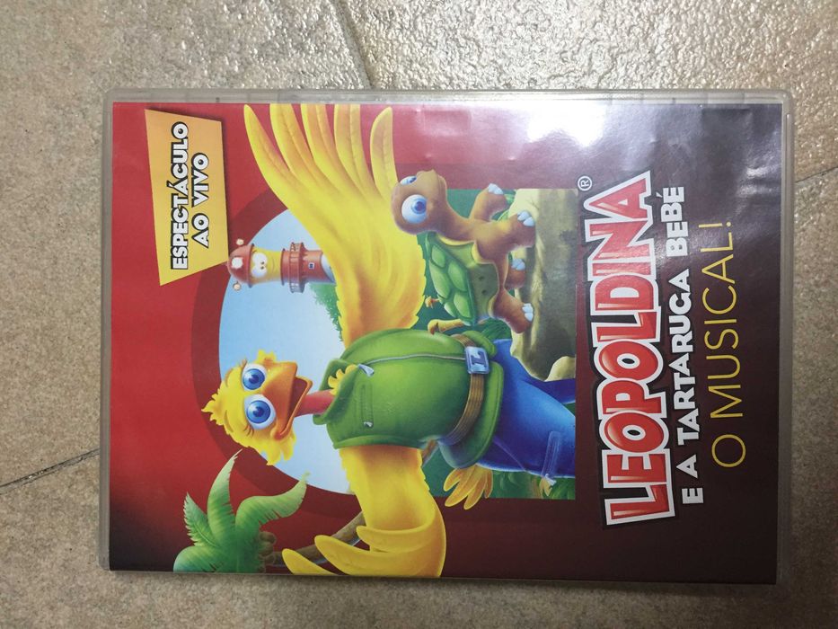 Filme Leopoldina e a tartaruga bebé