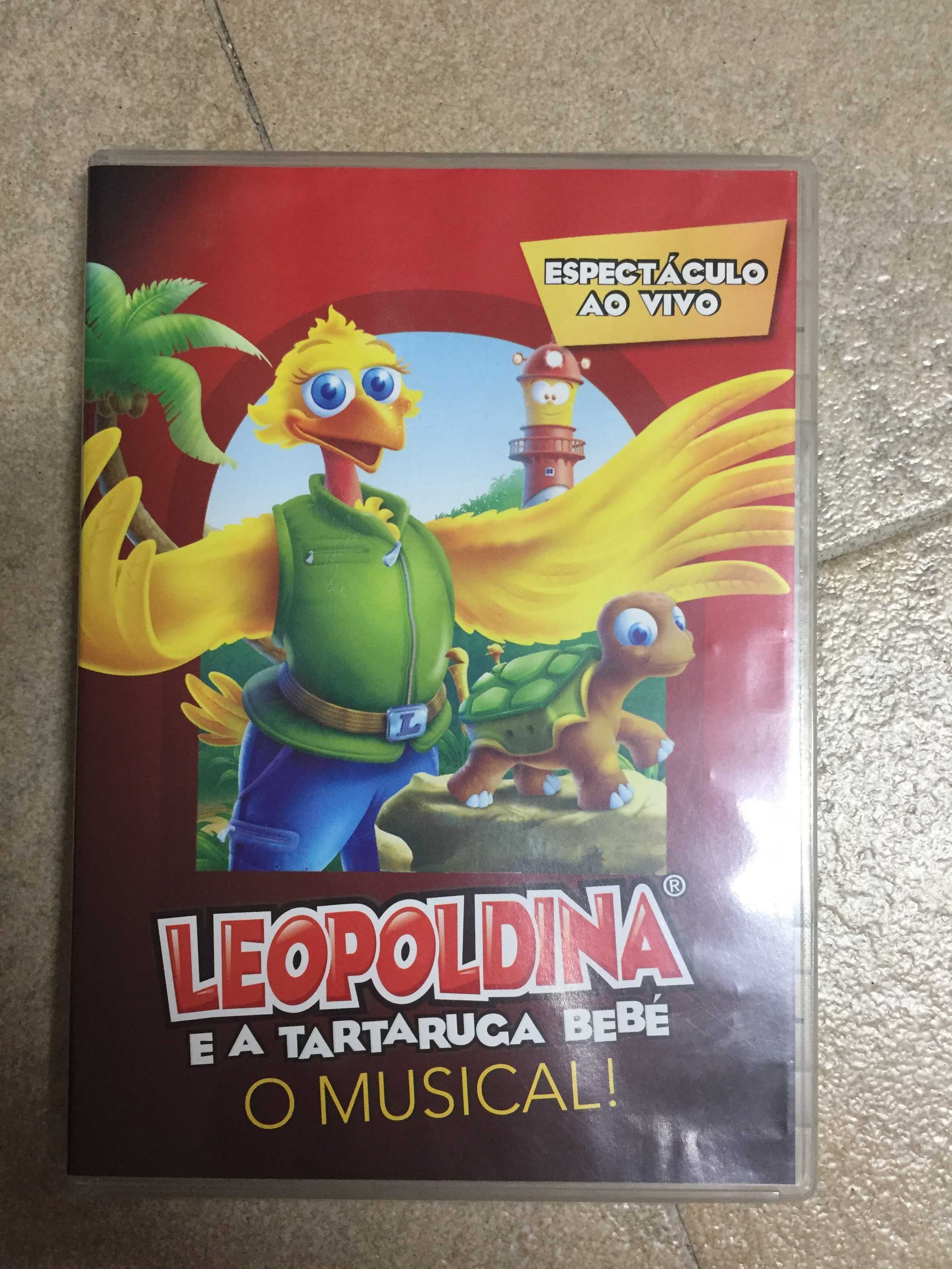 Filme Leopoldina e a tartaruga bebé