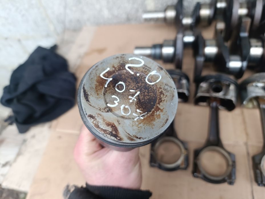 Колінвал коленвал 1.8 2.0 Mpi Citroen C4 c5 c8 Xsara  307 407 806 807
