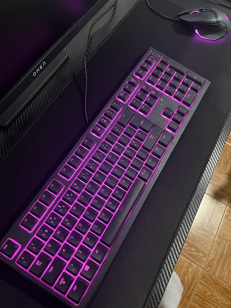 Teclado Razer Ornata V2