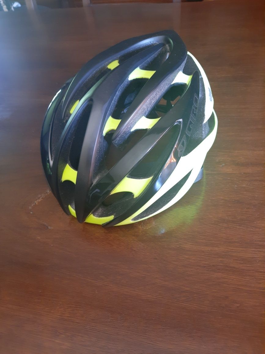 Capacete bicicleta Giro atmos ll