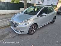 Peugeot 208 ano 2012 cl 1.4