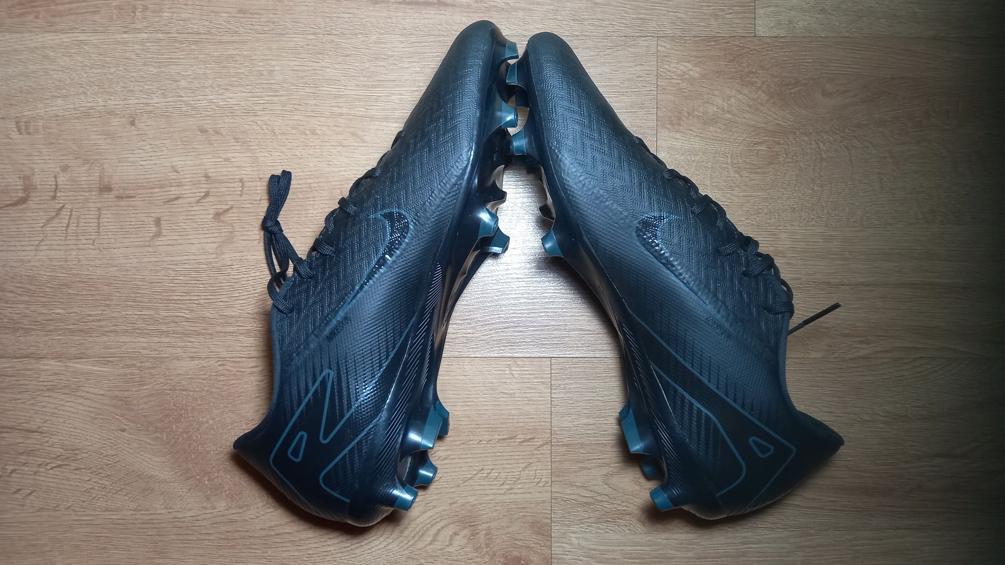 Chuteira Nike Air Zoom Mercurial Vapor 16