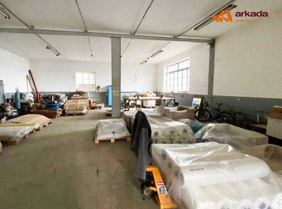 Продаю виробничо-складське приміщення в с. Вістова