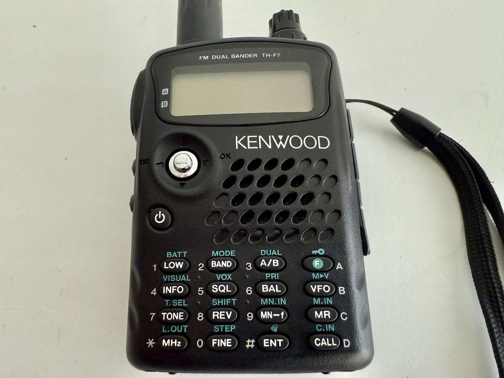 Rádio Kenwood TH-F7E impecável