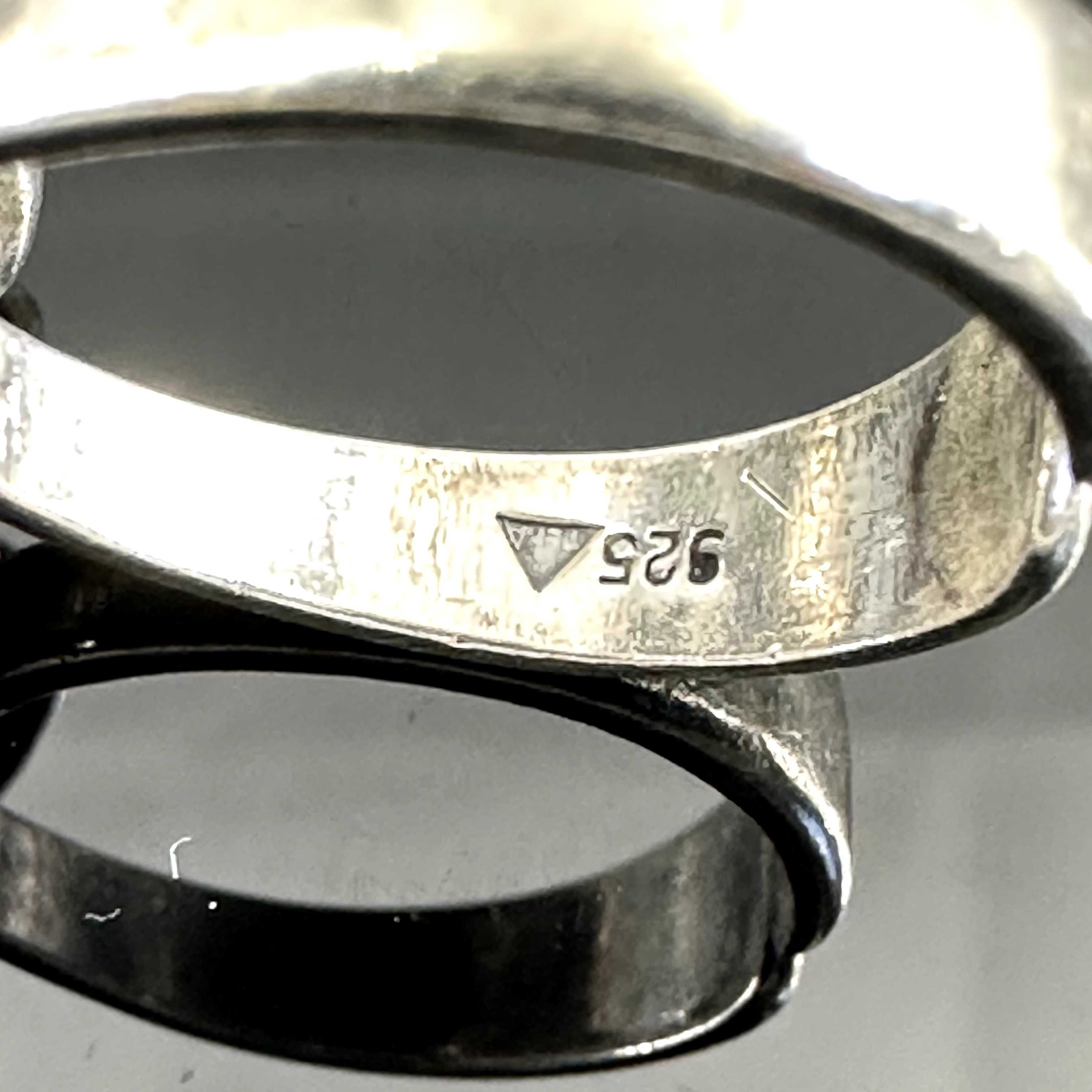 Srebro - Srebrny artystyczny pierścionek - próba 925