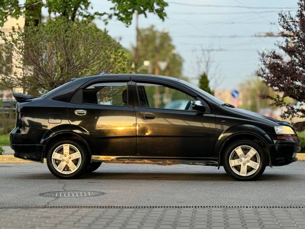 Chevrolet Aveo T200