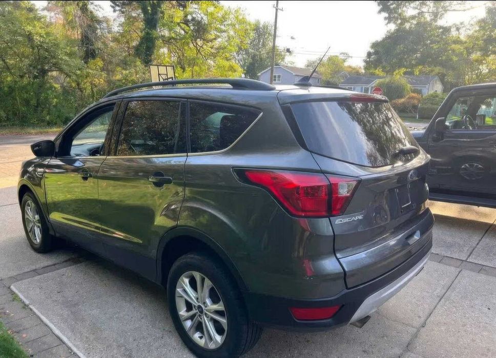 Ford Escape SEL      2019