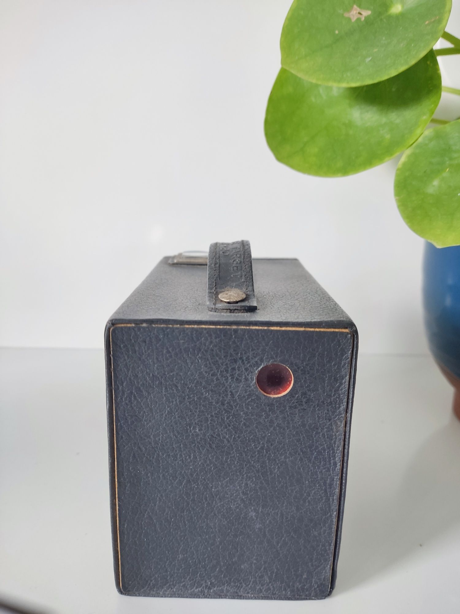 Máquina fotográfica kodac brownie  preta anos 50
Não sabemos se funcio