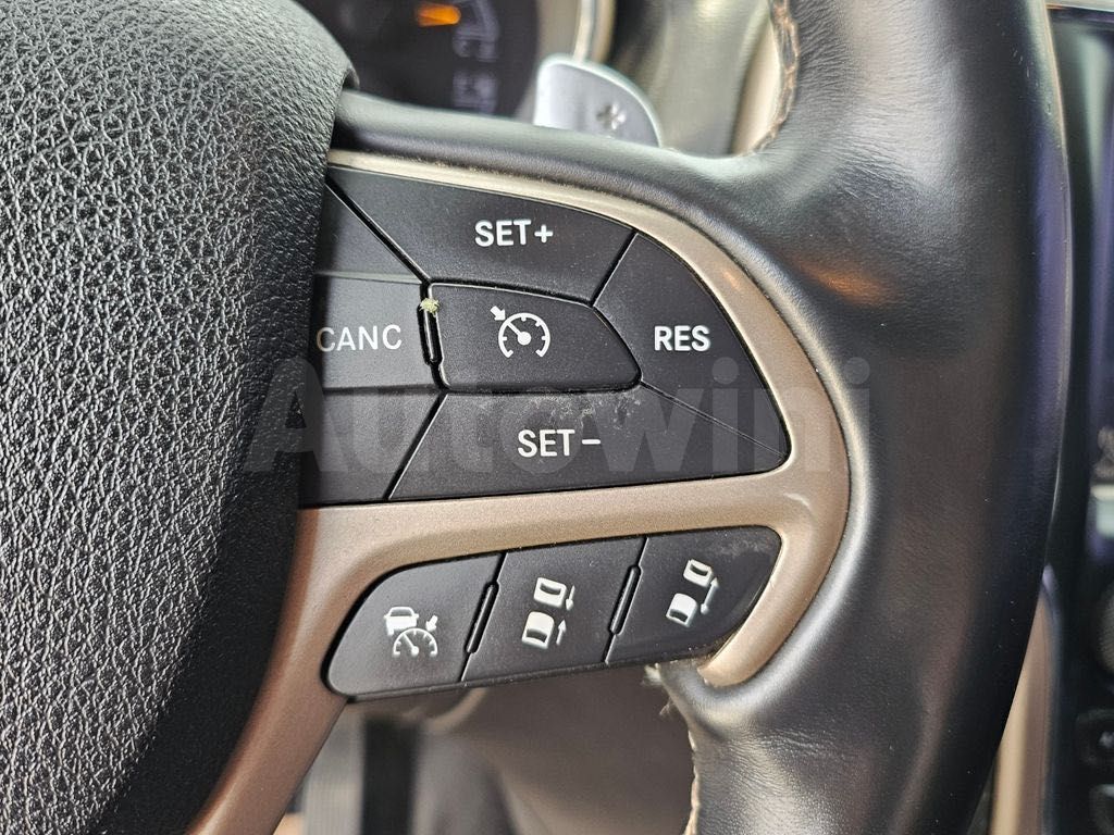 2016 Jeep Grand Cherokee LIMITED 3.0 Дизель