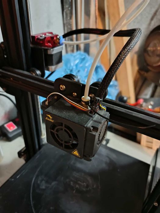 Drukarka 3D Ender 3 z dodatkami