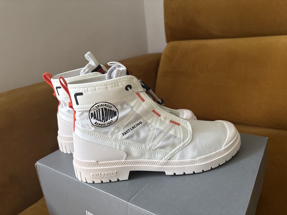 Nowe piekne buty Palladium pampa travel  rozmiar 42 idealne na lato