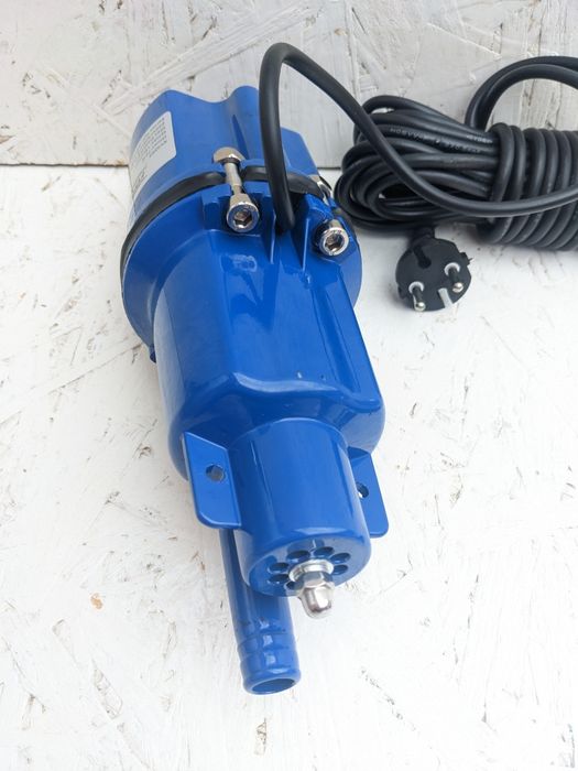 Польський глибинний насос, для води і поливу