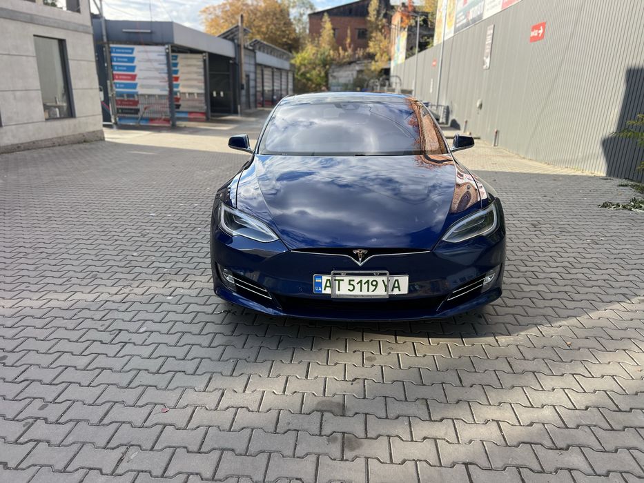 Продам Tesla Model S 90 D