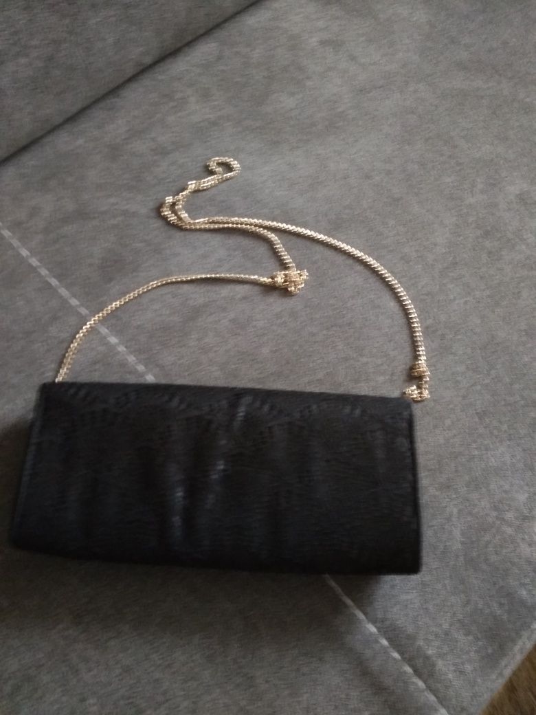 Torebka elegancka na łańcuszku NEW LOOK