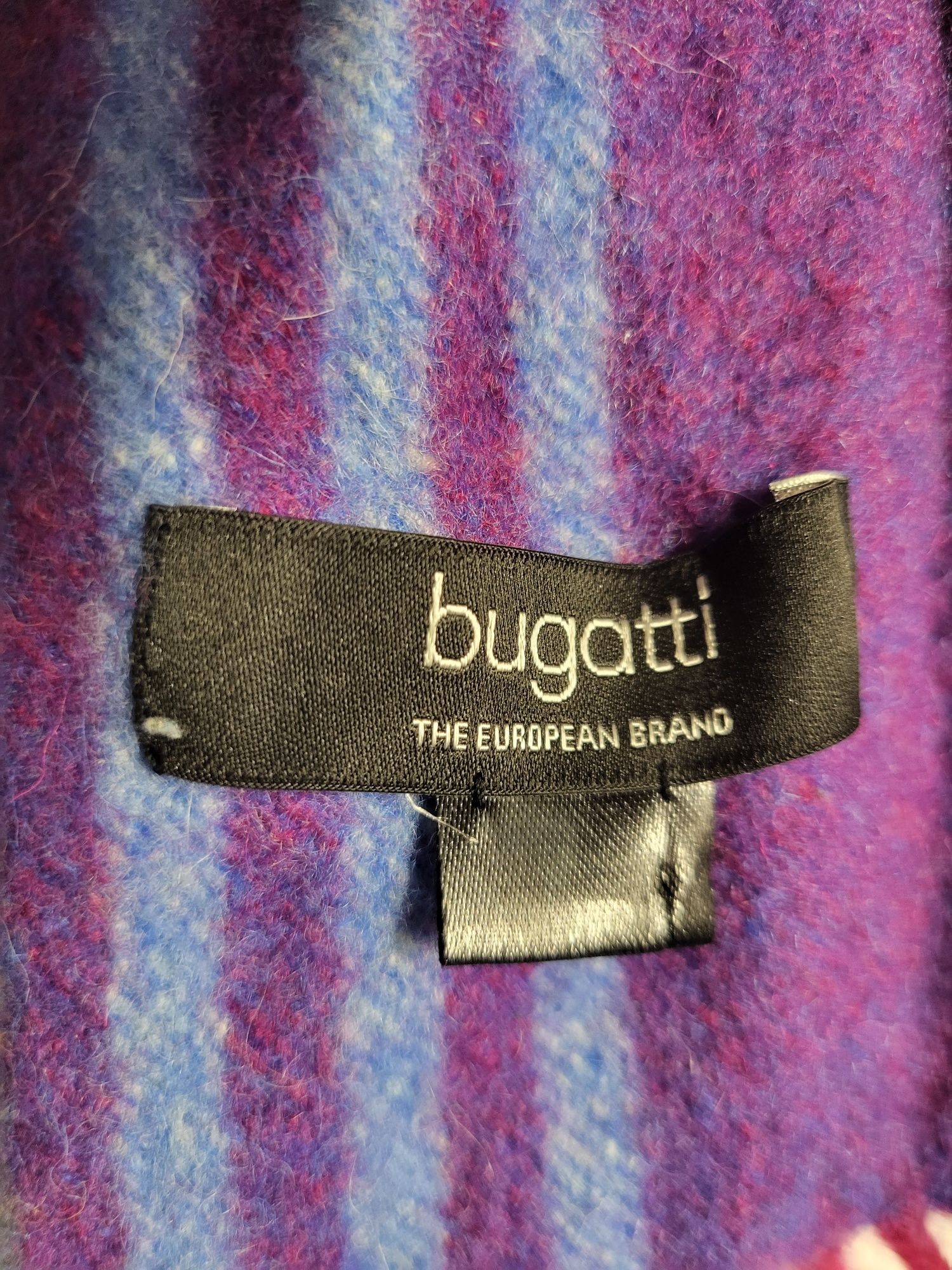 Wełniany szalik bugatti
