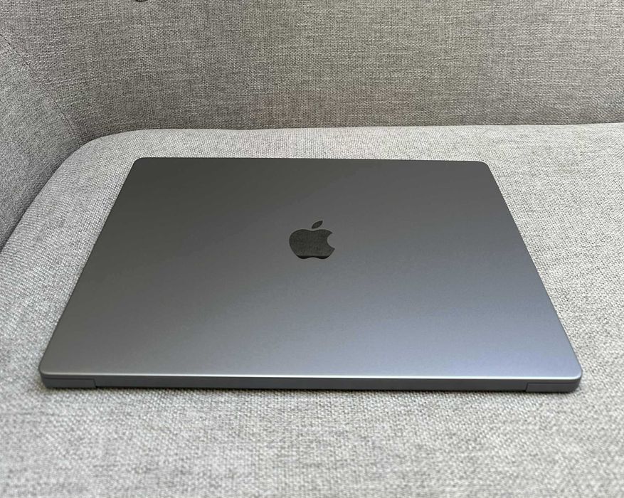 Macbook pro M1 16" Rigorosamente novo