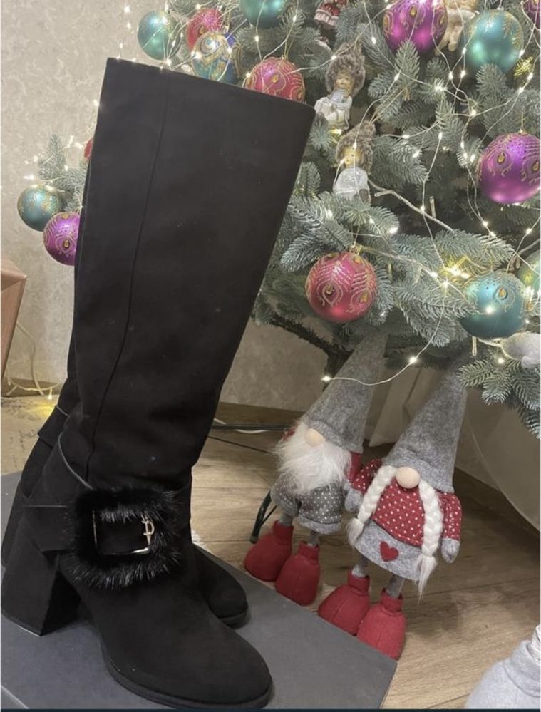 Продам зимние замшевые сапоги 40р.