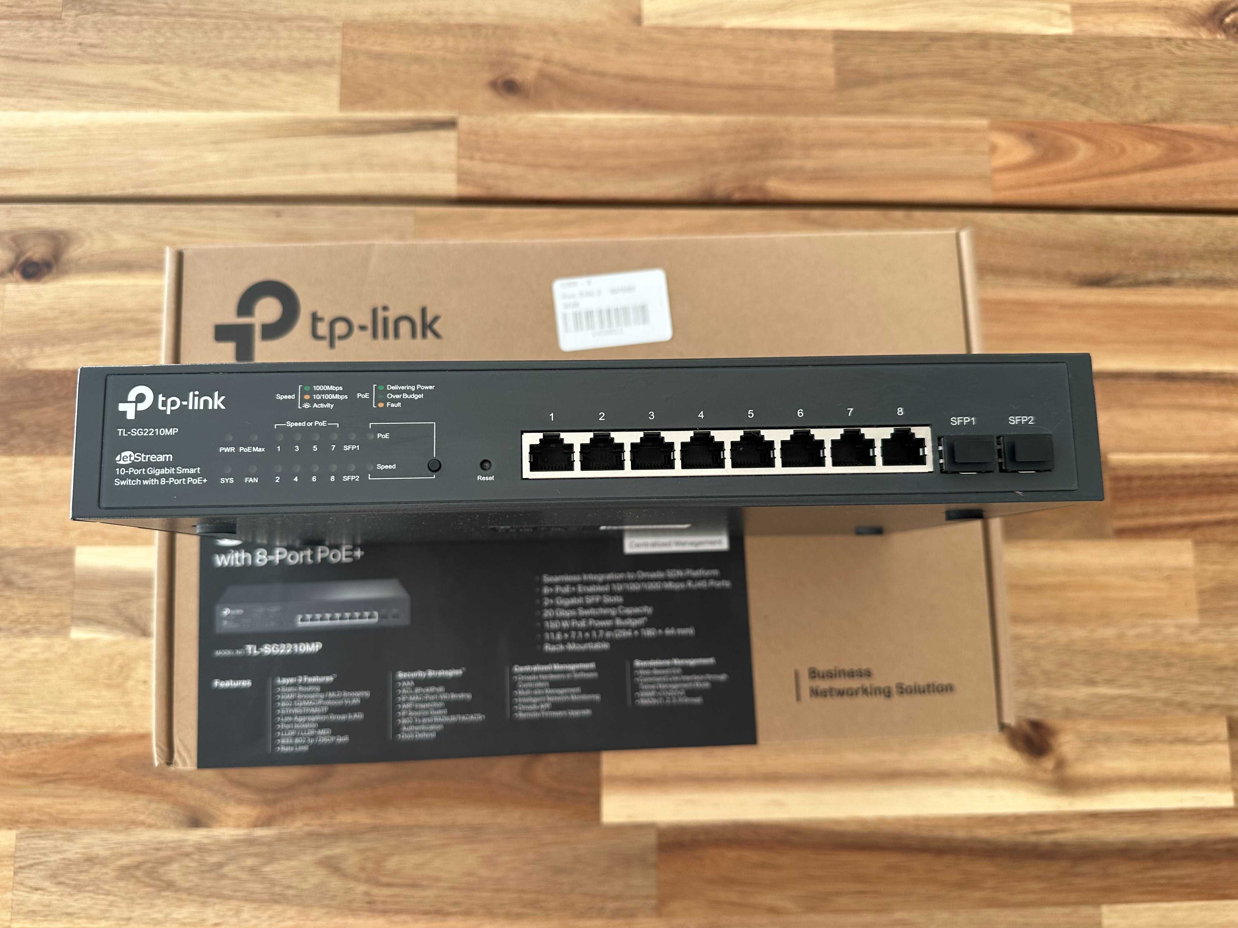 TP-Link TL-SG2210MP Jetstream 10-Port Gigabit Smart Switch