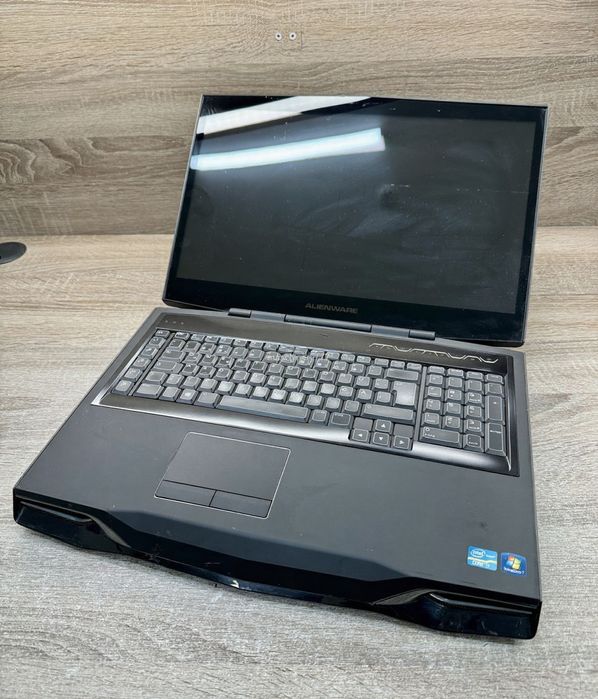 Ігровий ноутбук 18" Dell Alienware m18x R2